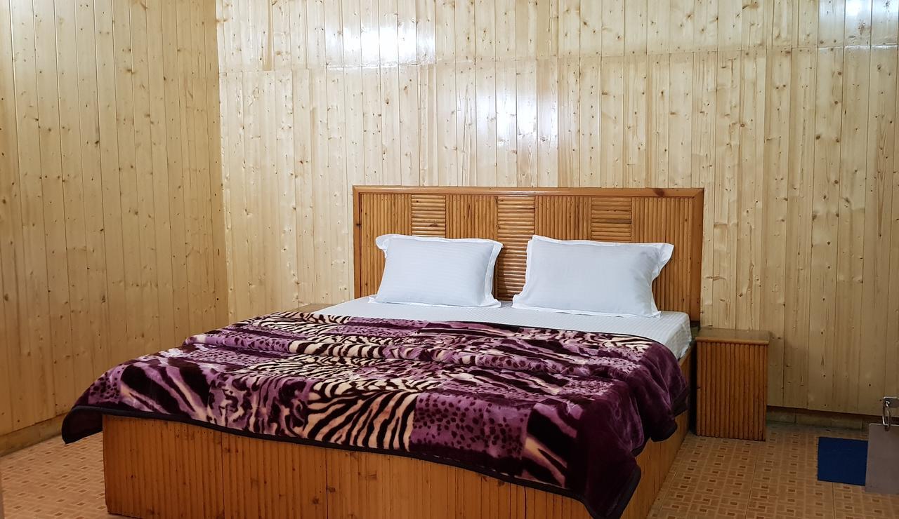 Hôtel Kassal Heights à Patnitop Extérieur photo