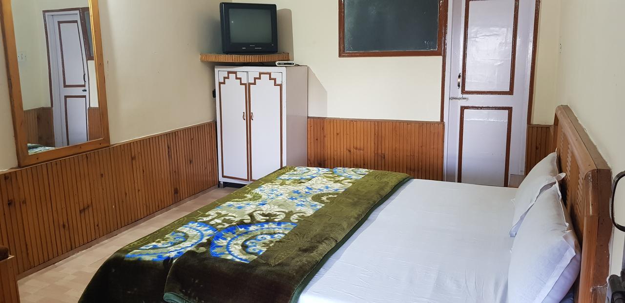Hôtel Kassal Heights à Patnitop Extérieur photo