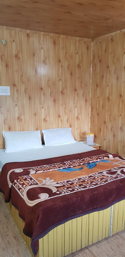 Hôtel Kassal Heights à Patnitop Extérieur photo