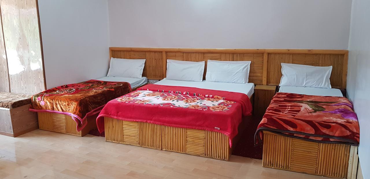 Hôtel Kassal Heights à Patnitop Extérieur photo